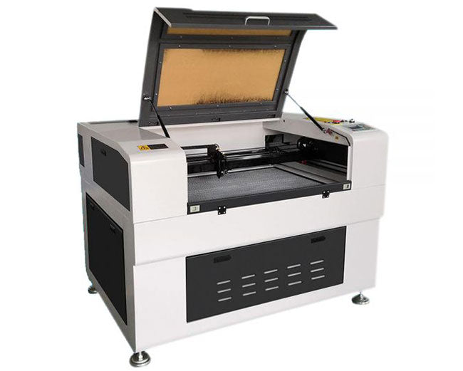 Cortadora láser de CO2 CALCA de 51" x 35" y 150 W con certificación FDA y función de enfoque automático.