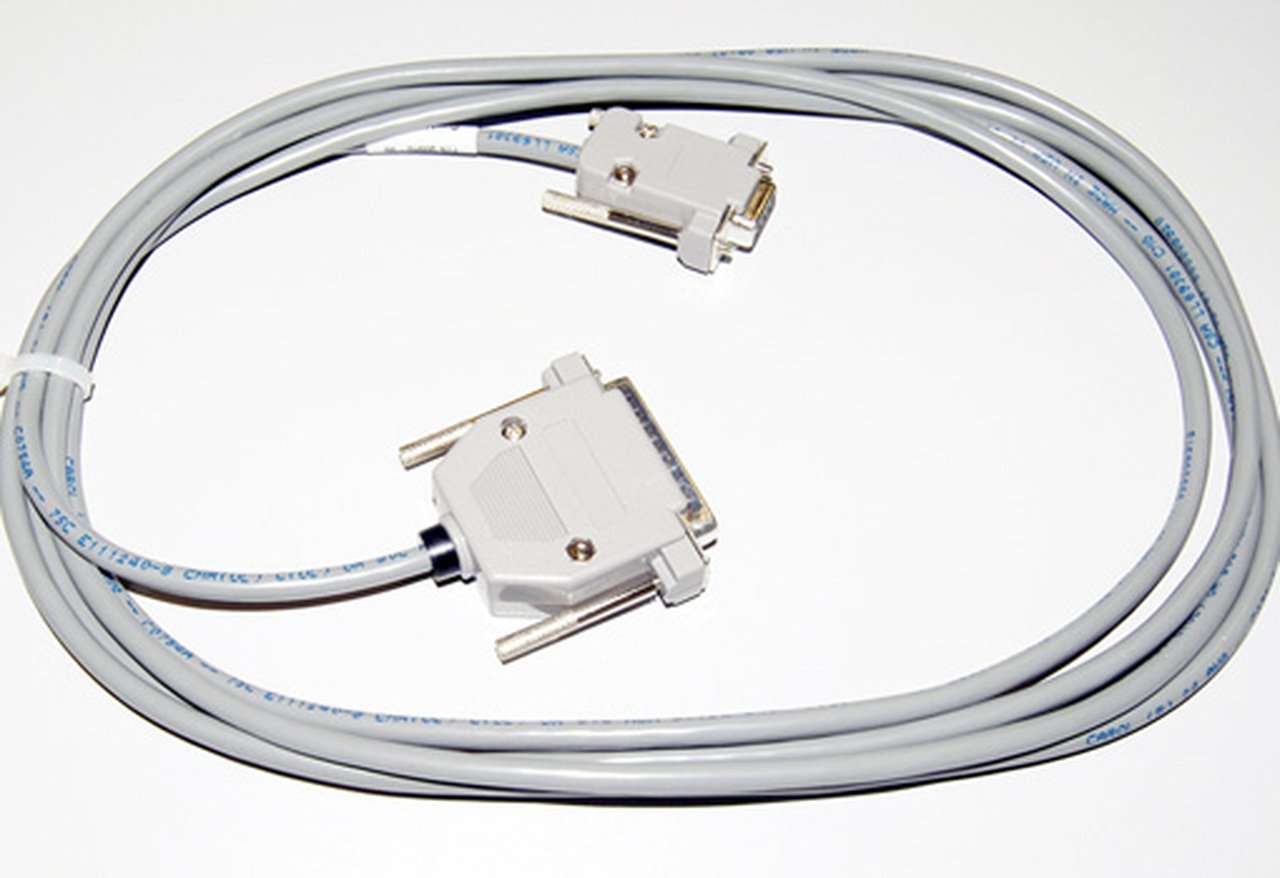 Cable serial RS-232-C de 9-25 pines y 25 pies de GRAPHTEC