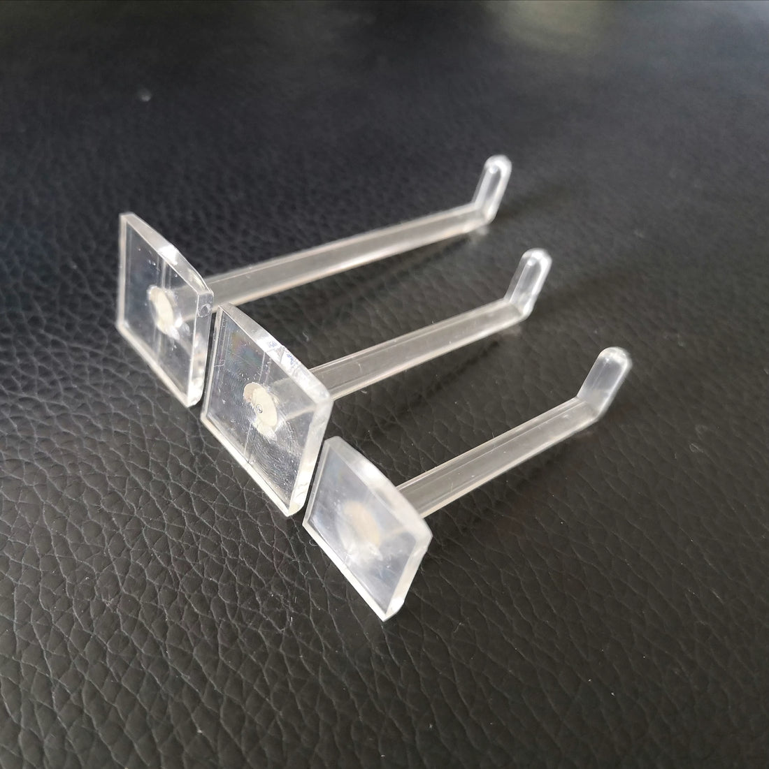 100pcs Plastic Acrylic Hooks for Display Rack Spinner Rack Accessories (3.5cm, 4.1cm or 5.3cm)
