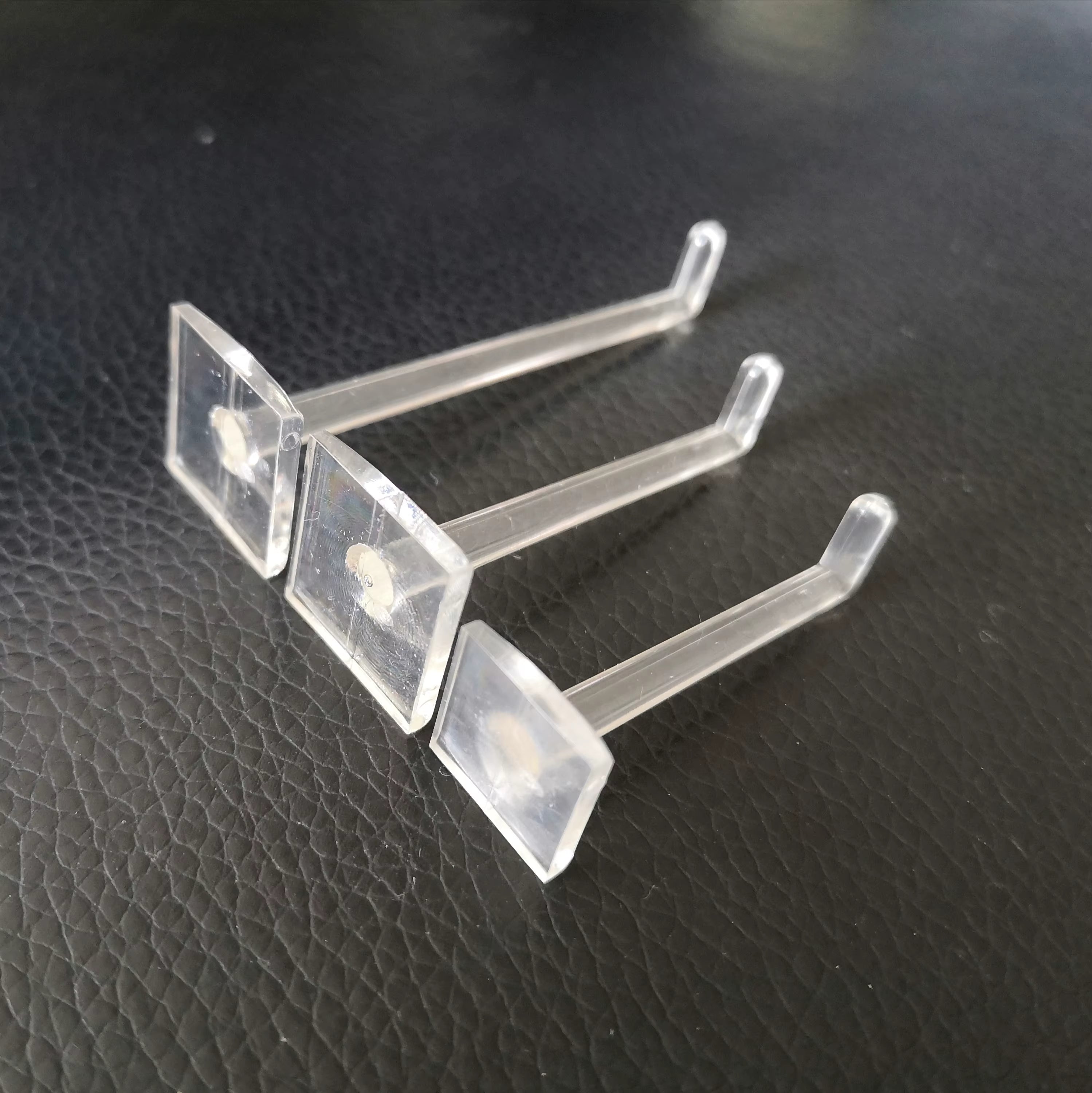 100pcs Plastic Acrylic Hooks for Display Rack Spinner Rack Accessories (3.5cm, 4.1cm or 5.3cm)