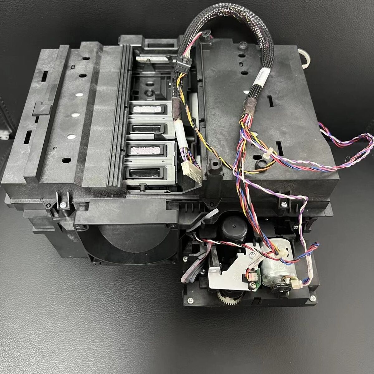 Servicio técnico de 6 tintas para los plotters HP DesignJet T1700, T1708, HP730 y HP731 (W6B55-67009)